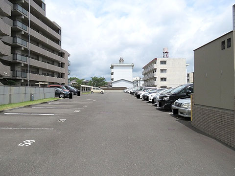 駐車場　平面駐車場