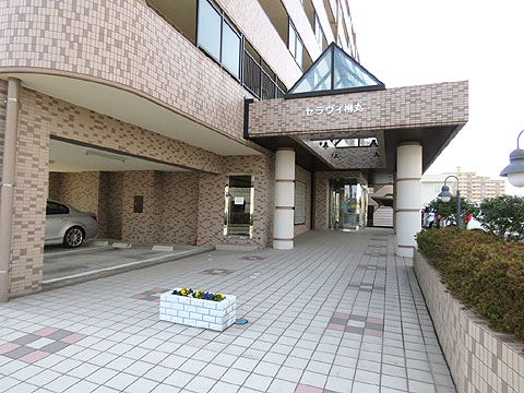 エントランス　エントランス前
