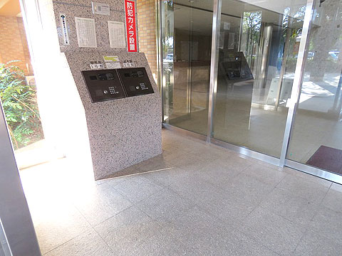エントランス　オートロック 