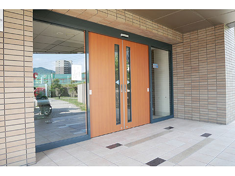 エントランス　エントランス（外観）