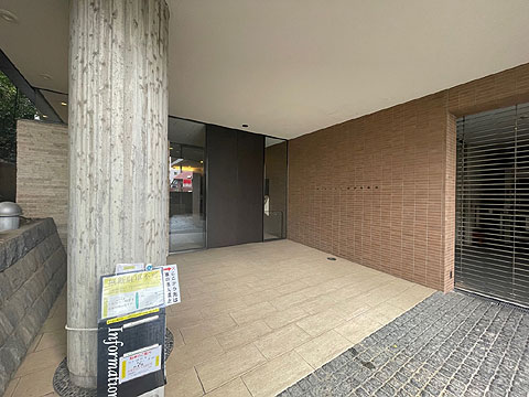 エントランス　エントランス外観2