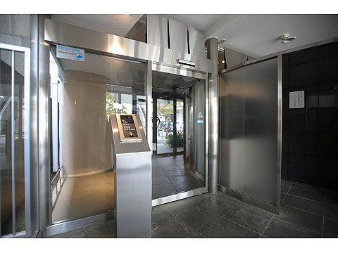 エントランス　風除室