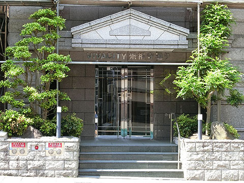 現地外観写真　建物外観