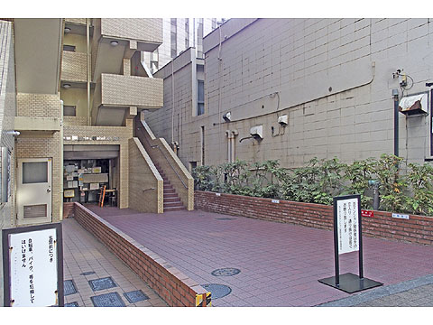 エントランス　P4030186