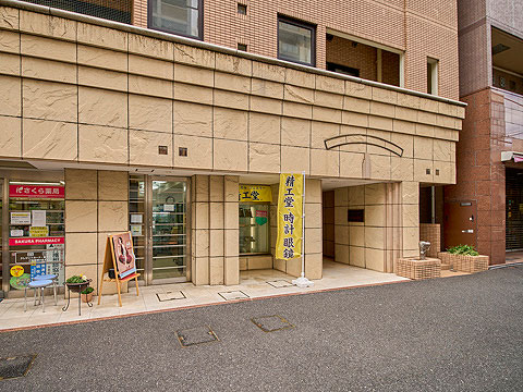 エントランス　