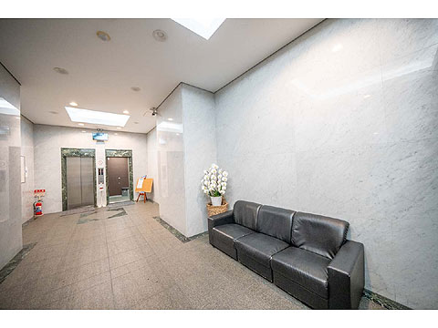 エントランス　エントランスホール