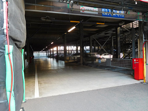 駐車場　敷地内駐車場