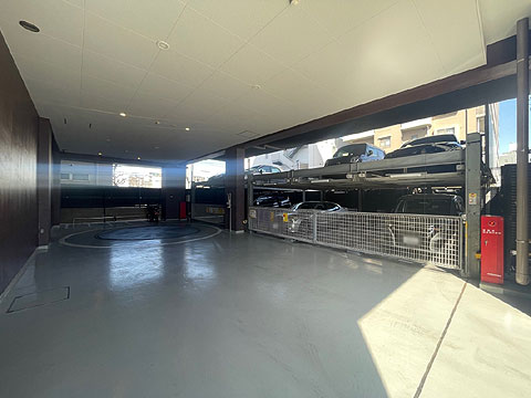 駐車場　駐車場