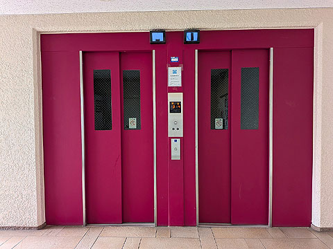 ロビー エレベーター