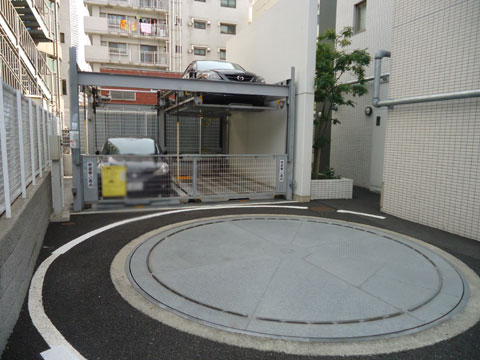 駐車場　敷地内駐車場