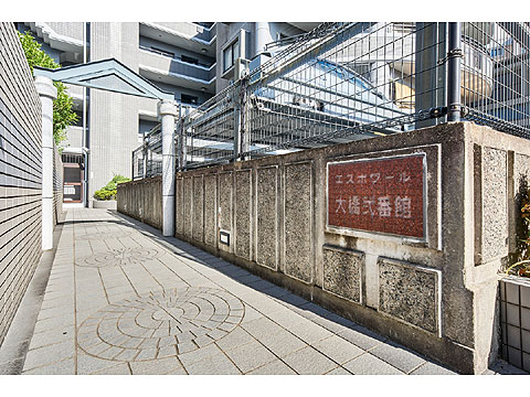 ロビー　アプローチ