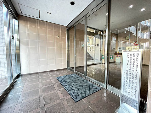 エントランス　エントランス