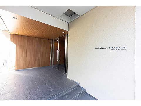 エントランス エント(外