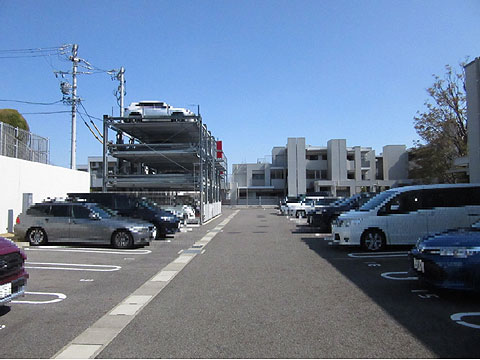 駐車場　敷地内駐車場