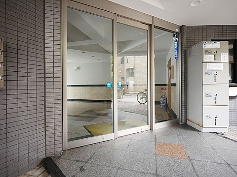 エントランス　