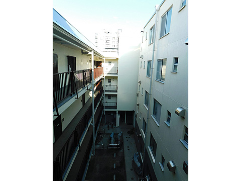 その他共用部　建物内観（吹き抜け部）
