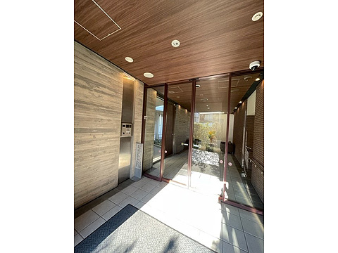 エントランス　エントランスホール
