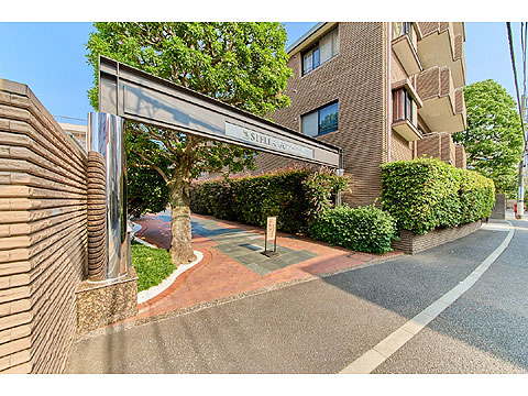 エントランス　エントランスヘノアプローチ