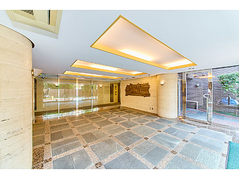 エントランス　エントランスホール