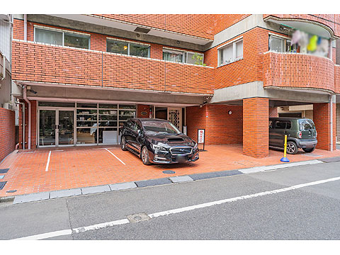 駐車場　駐車場