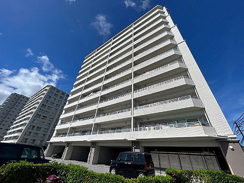 現地外観写真　建物外観　西側