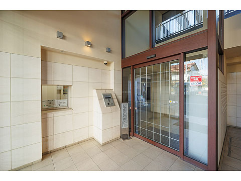 エントランス オートロック付き