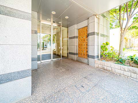 エントランス　エントランスホール