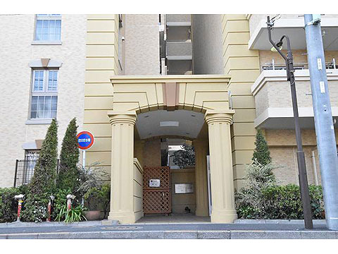 現地外観写真　エントランス入口