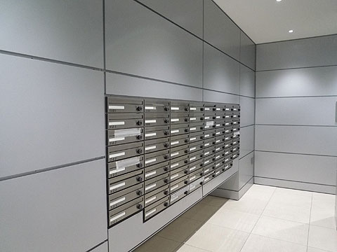 ロビー　メールボックス