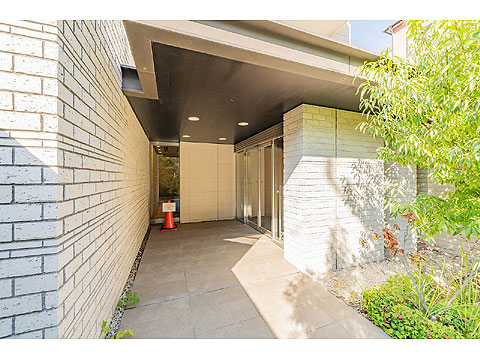 エントランス　エントランスアプローチ