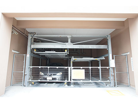 駐車場　駐車場