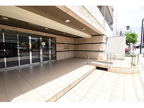 エントランス　エントランス