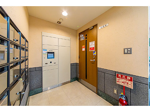 その他共用部　メールボックスと宅配ボックス