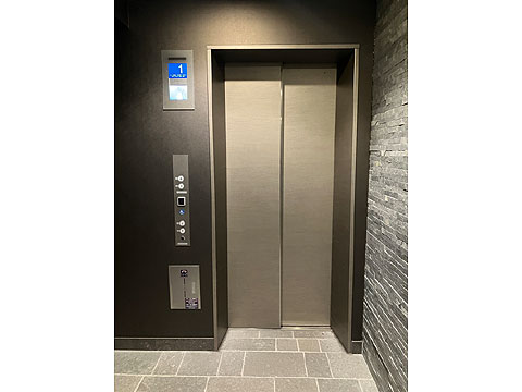 その他共用部　モニター付きエレベーター