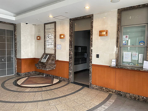 エントランス　エントランスホール