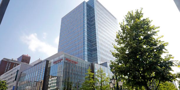 赤れんがテラス（760m／徒歩10分）