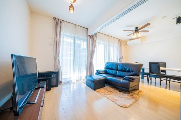 【中古】 つれあいはオランダ系オージー タコ社長のポジティブな豪州日記/ビジネス社/石原敏郎 アイランドシティオーシャン＆フォレストタワーレジデンス
