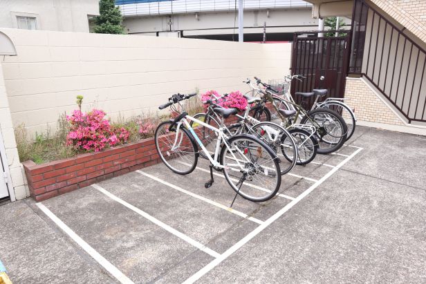三軒茶屋中央自転車等駐車場 東京都世田谷区