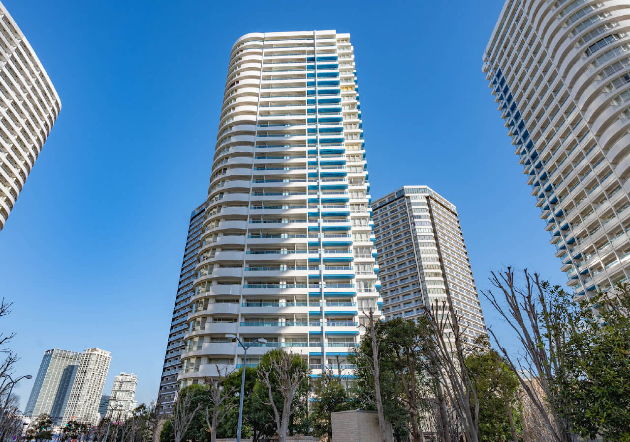 M.M.TOWERS the West