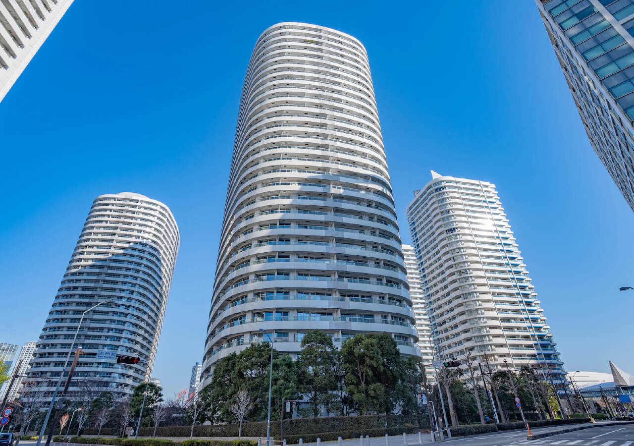 M.M.TOWERS FORESIS R棟